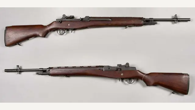 Dois fuzis M14 reais do Museu do Exército da Suécia (foto de referência real, não é imagem do GTA 6)
