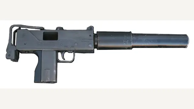 Submetralhadora MAC-10 real com supressor (foto de referência real, não é imagem do GTA 6)
