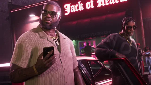 Boobie Ike na porta da boate Jack of Hearts, em captura oficial do GTA 6